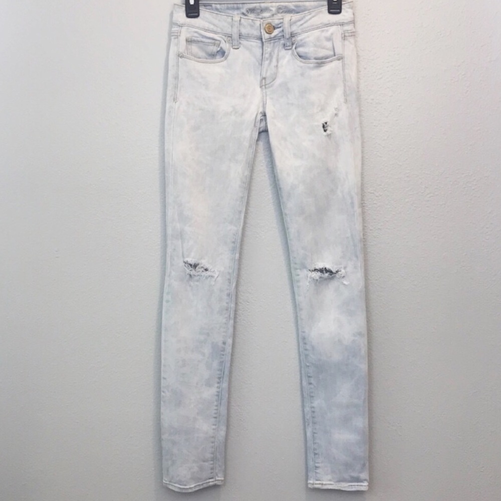 American Eagle Distressed Bleach Wash Skinny Jeans